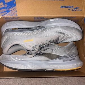 Brooks Adrenaline GTS 24